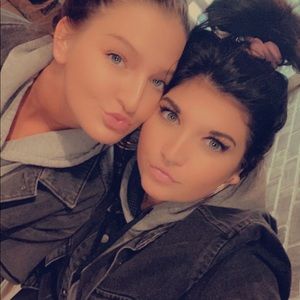 Meet your Posher, Courtney